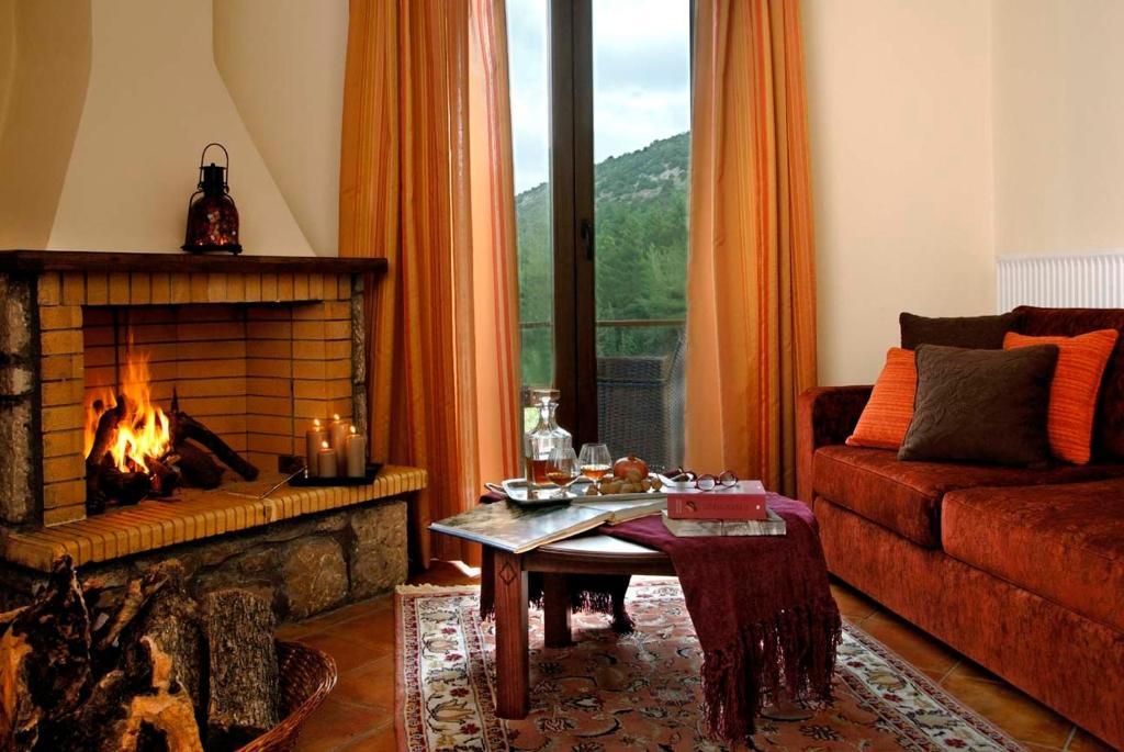 Dryas Guesthouse Polydrossos Quarto foto