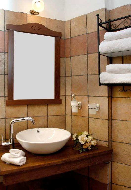 Dryas Guesthouse Polydrossos Quarto foto