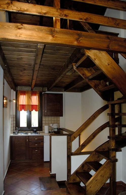 Dryas Guesthouse Polydrossos Quarto foto